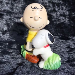 “Peanuts” Charlie Brown & Snoopy Salt and Pepper Shakers